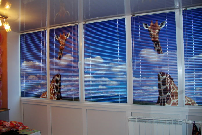 Persianas 3D com imagem de uma girafa