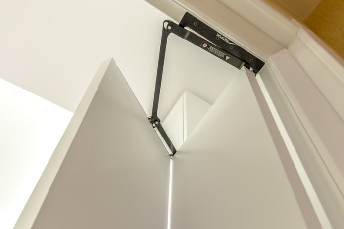porta pivotante deslizante