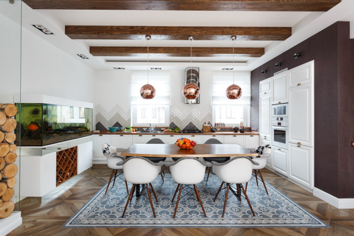 Interior em estilo escandinavo com um aquário