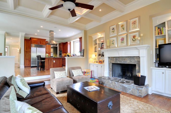 sala de estar em uma casa de estilo americano com lareira