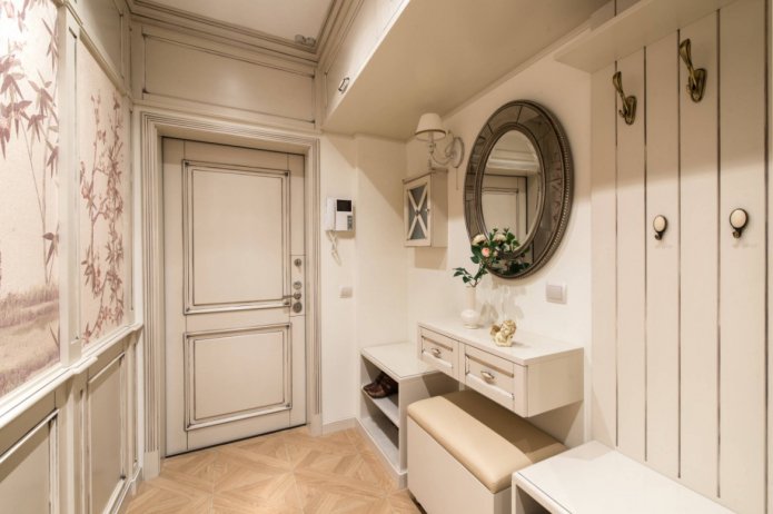 corredor com mezanino em estilo clássico
