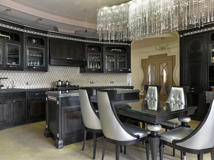 lustre luxuoso na cozinha