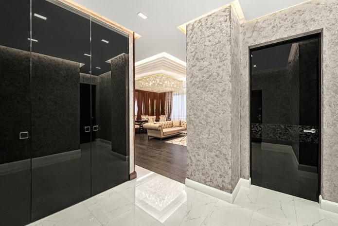Gesso decorativo no corredor