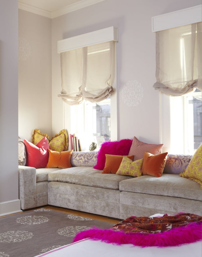 Cortinas austríacas bege