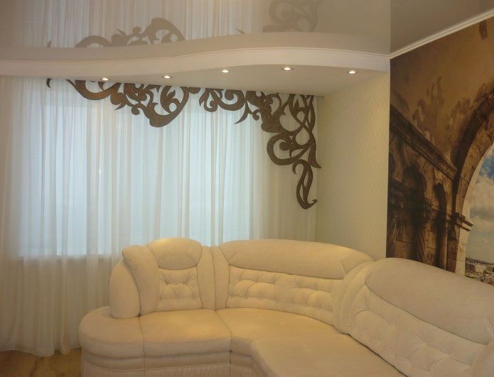 lambrequim figurado em combinação com cortinas