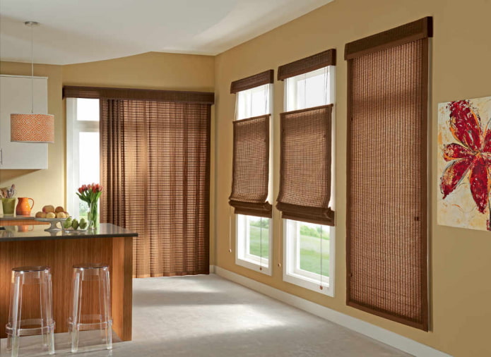 cortinas de bambu na porta