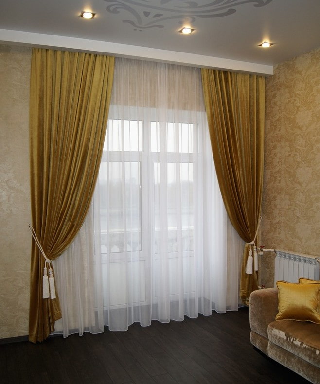 cortinas de veludo dourado