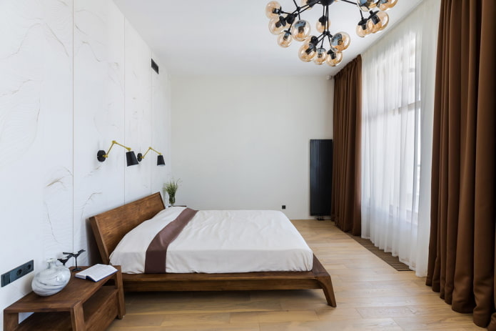 interior do quarto em tons de branco e marrom