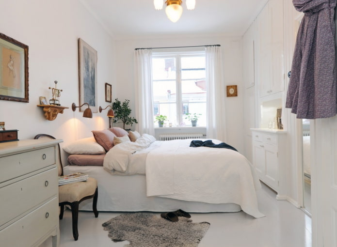 interior de quarto branco no estilo escandinavo