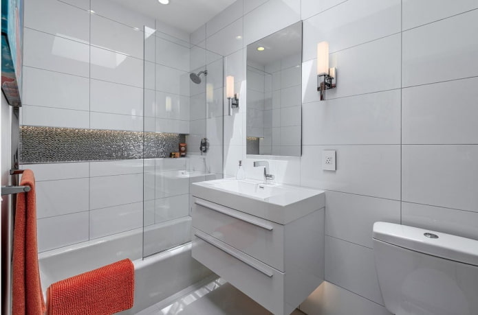 design de interiores de banheiro em tons de branco