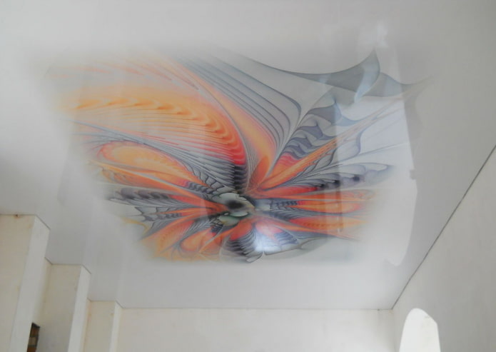 teto falso branco com design abstrato