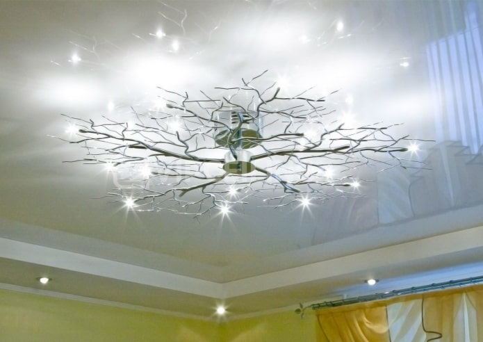 teto falso branco com lustre