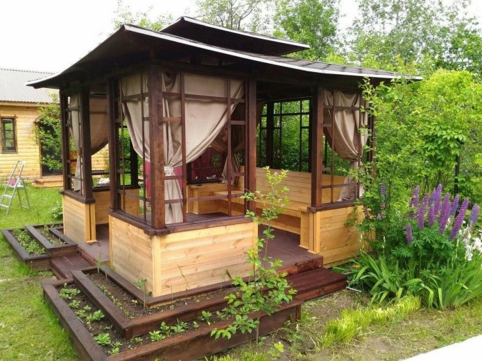 gazebo de casa de verão em estilo oriental