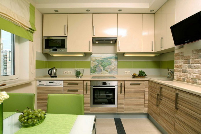 interior da cozinha em tons de bege e verde