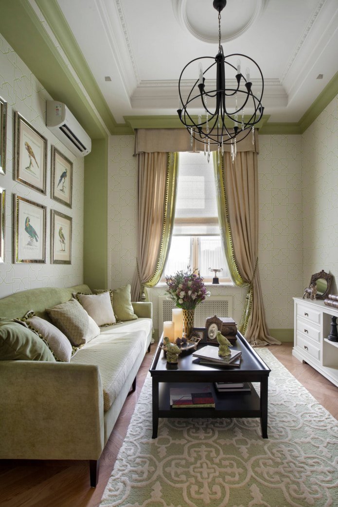 cortinas bege e verde com franjas e borlas