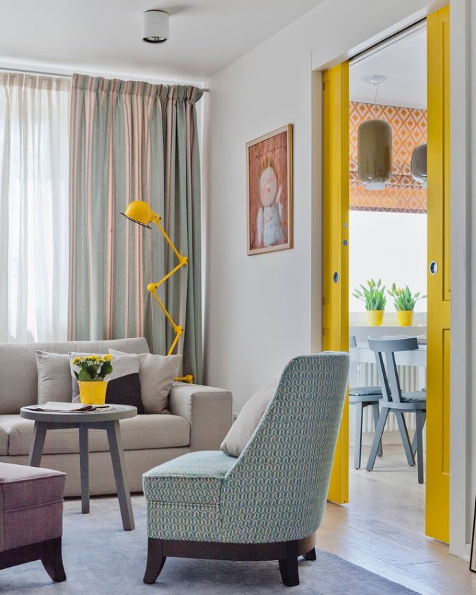 detalhes em amarelo no design