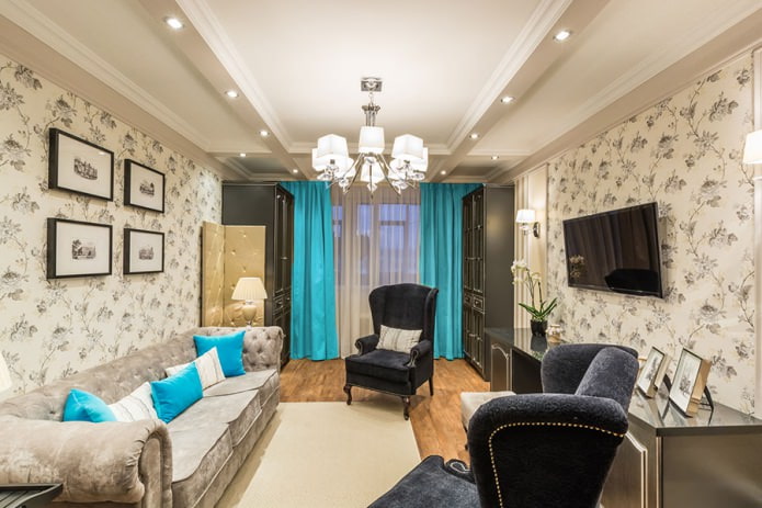 Design de quarto marrom com cortinas turquesa