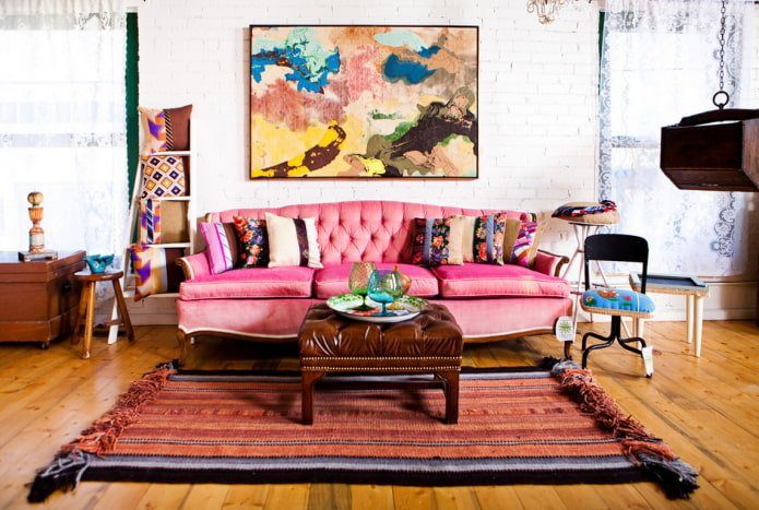 sofá de sala de estar boho