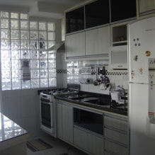 Como usar blocos de vidro em um interior moderno?-4