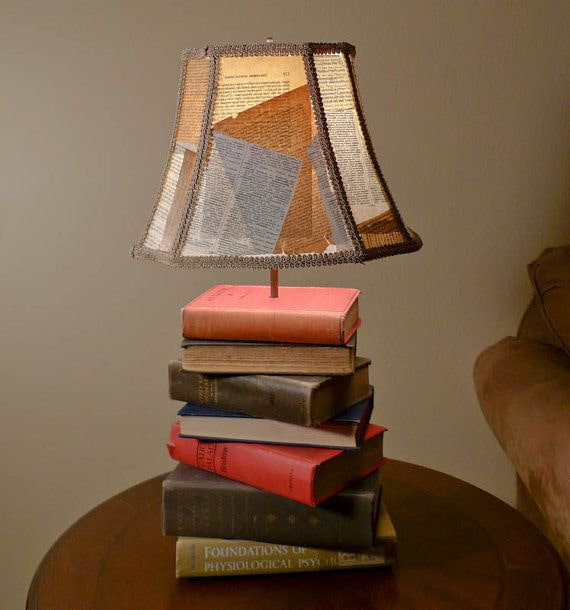 Decoração de abajur com livros