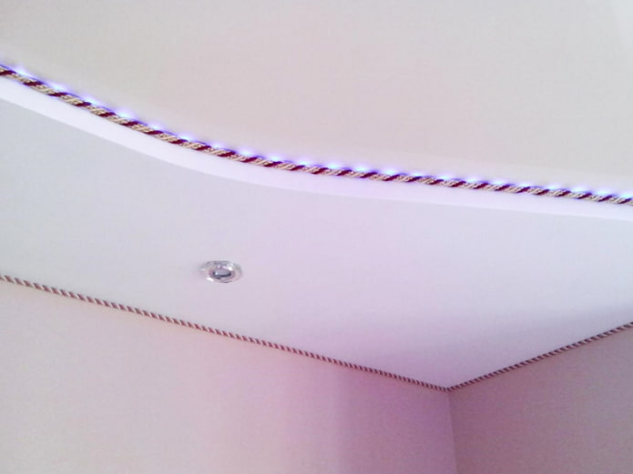 corda de teto com iluminação de fundo