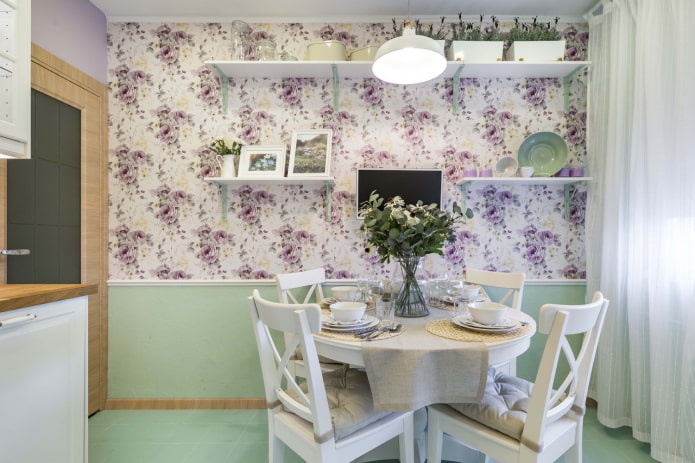 decoração de parede de cozinha em estilo provençal