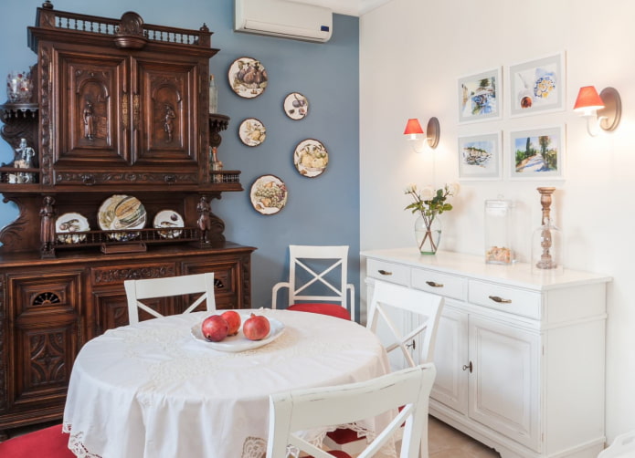 decoração de parede de cozinha em estilo provençal