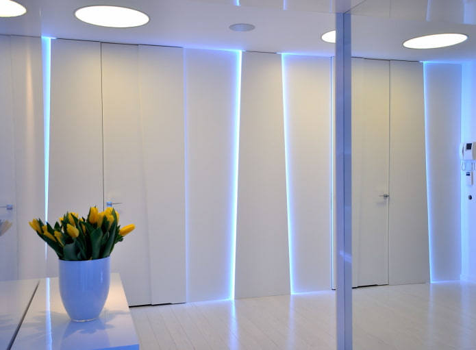 iluminação nas paredes do interior