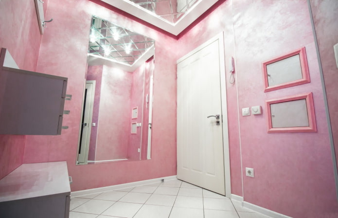 Gesso veneziano no interior do corredor