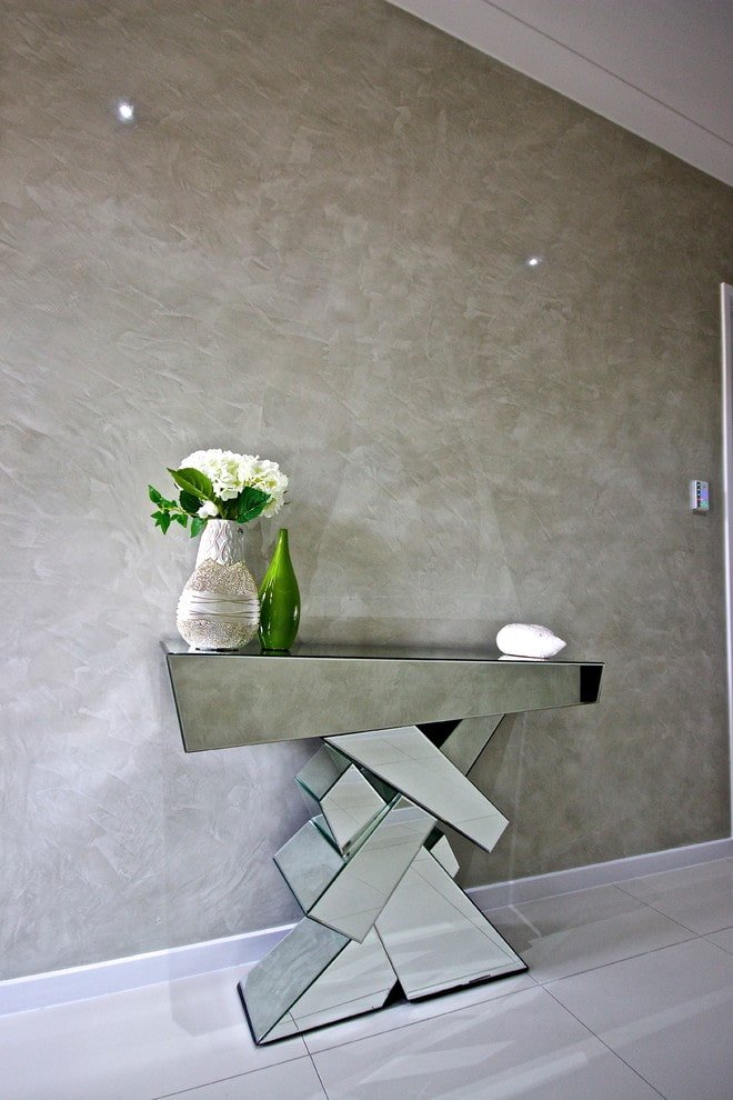 gesso de mármore no interior do corredor