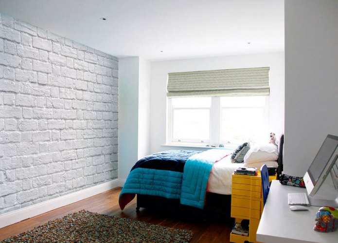 Papel de parede de tijolos brancos no design de quarto infantil