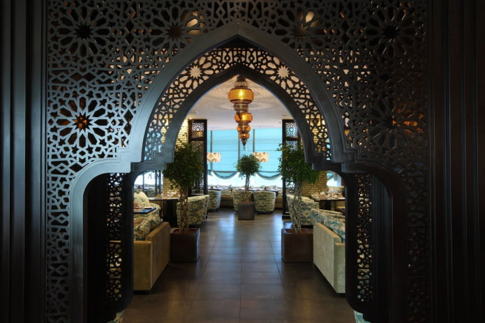 arco em estilo oriental
