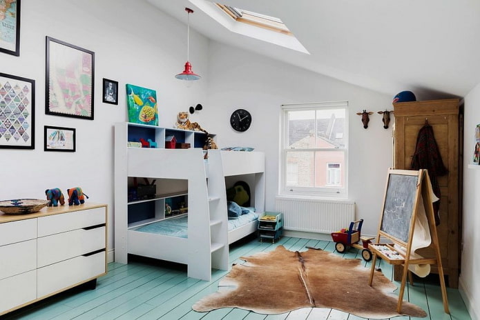 quarto infantil para dois meninos em estilo escandinavo