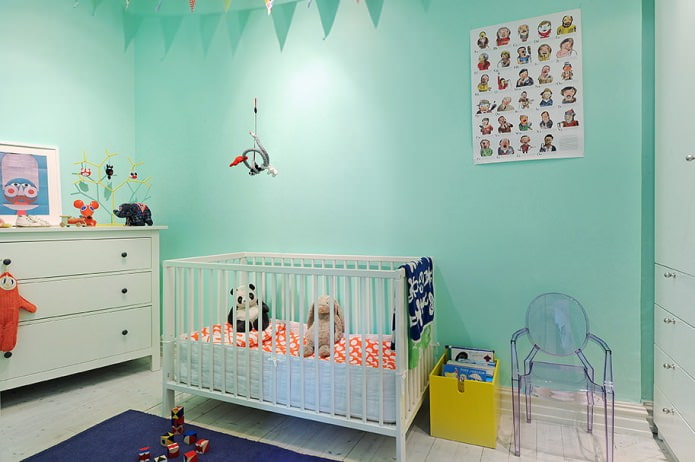 paredes de menta no quarto do bebê para um recém-nascido