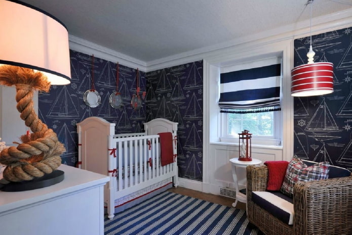 projeto de um quarto de bebê para um recém-nascido em estilo náutico