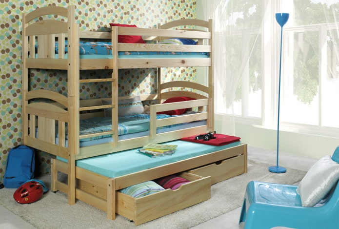 modelo de dois andares em um quarto infantil para três crianças