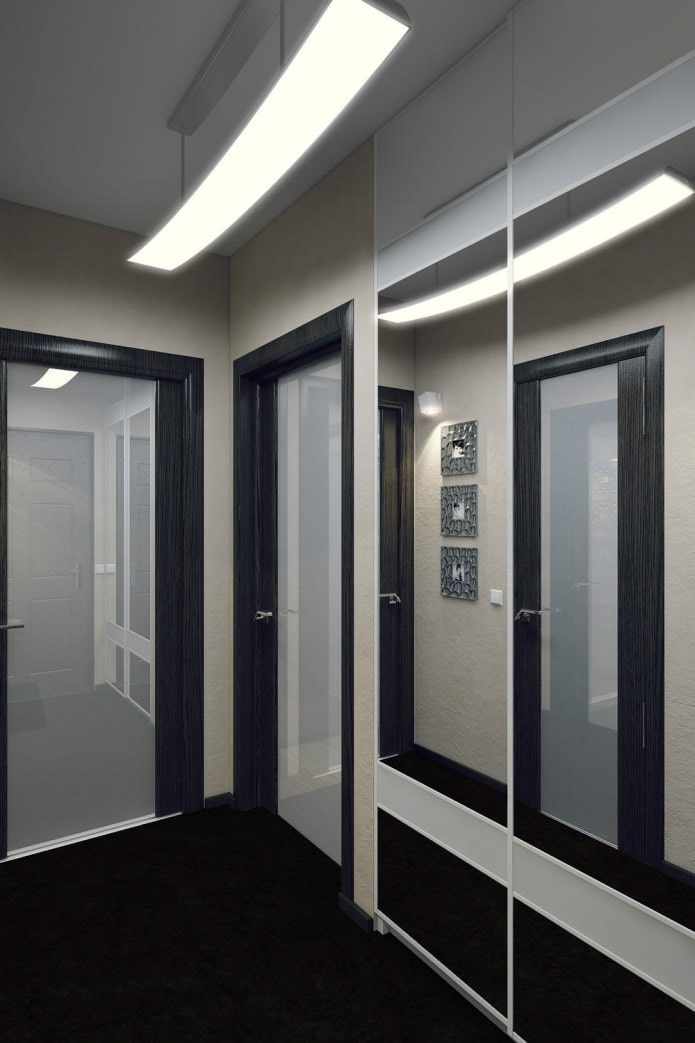 corredor em um apartamento de dois cômodos de 50 m².