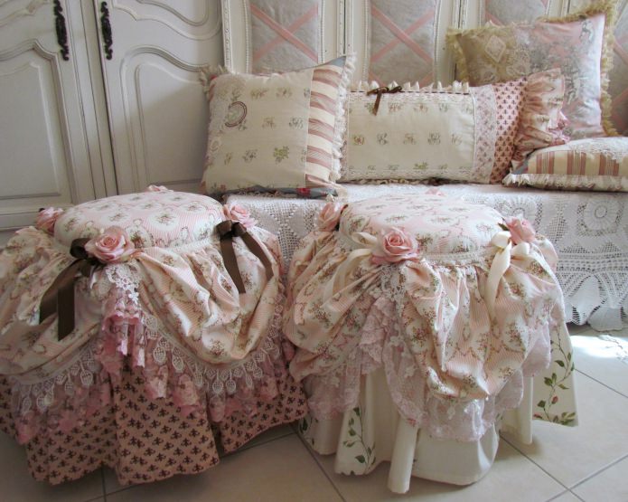 pufes no estilo shabby chic