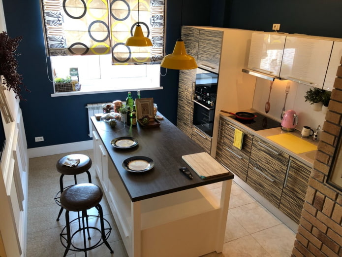 conjunto de cozinha no interior de uma cozinha de 10 m²