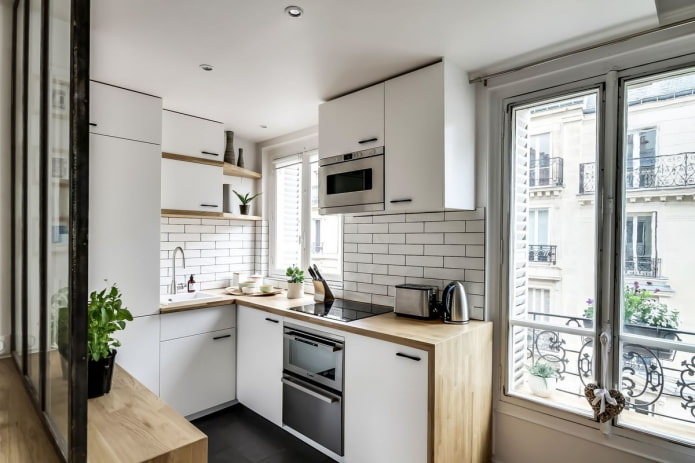 área de cozinha de 8 m² em estilo escandinavo