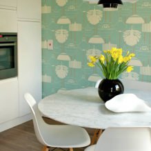 Design de cozinha com papel de parede verde: 55 fotos modernas de interiores - 13