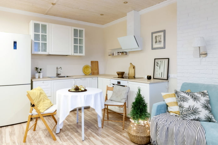 Apartamento de dois cômodos em estilo europeu com cozinha e quarto