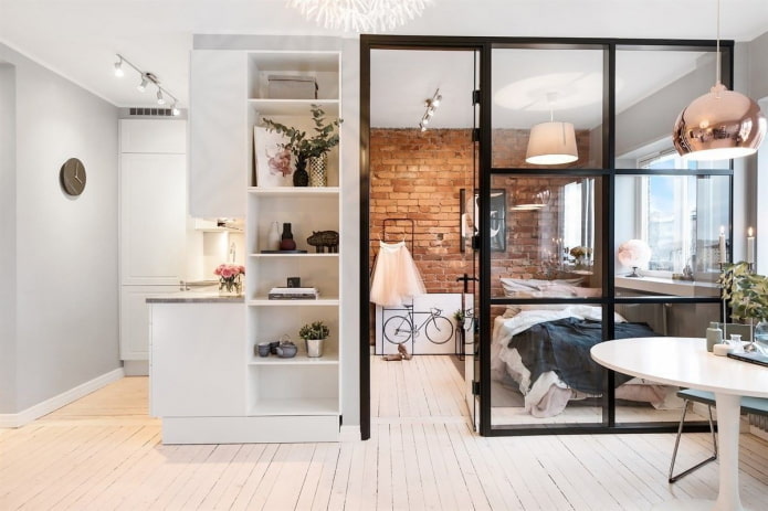 quarto em um apartamento de dois cômodos em estilo europeu