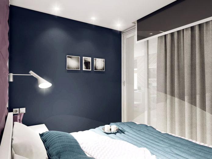 Quarto com projetor e tela
