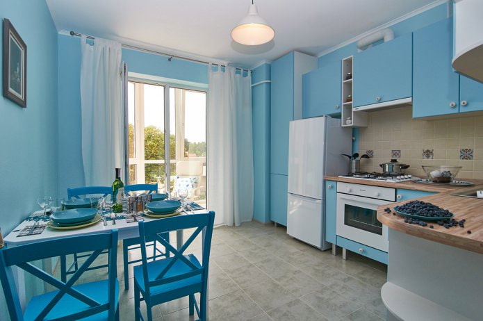 Cozinha em um apartamento de 44 m²