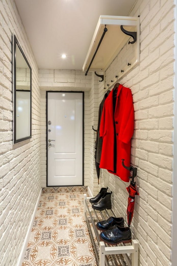 design de corredor no interior de um apartamento de 45 metros quadrados