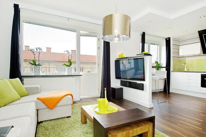 interior de apartamento estúdio com duas janelas