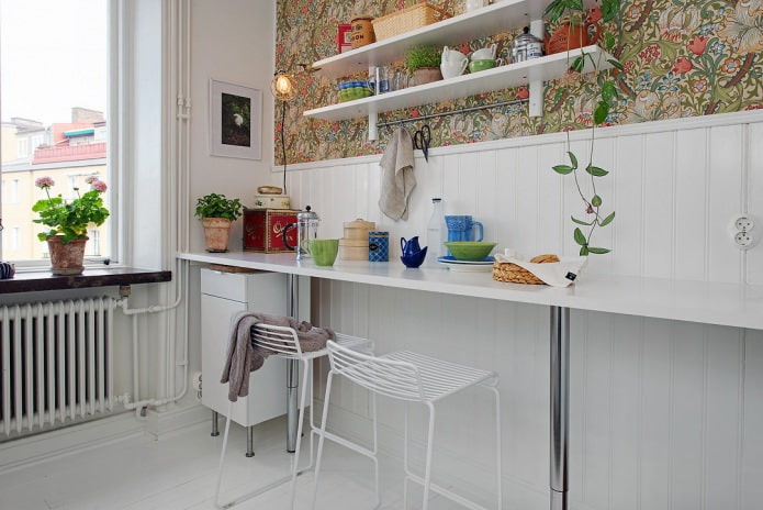 Design de uma cozinha pequena com balcão de bar