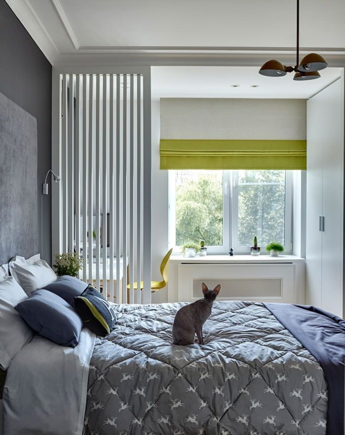 detalhes em amarelo no quarto