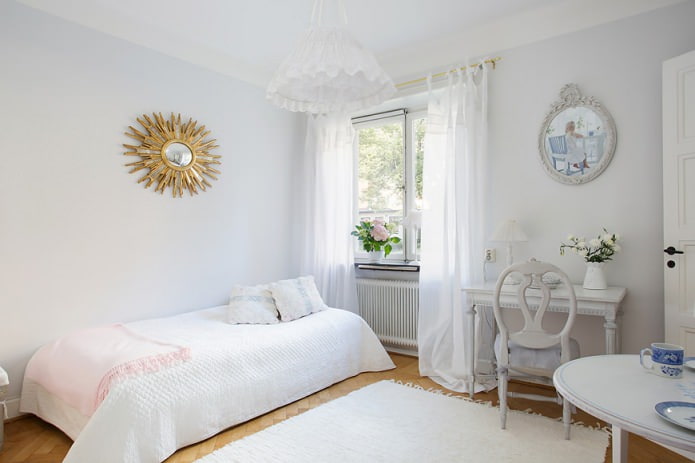 interior do quarto para uma menina
